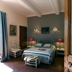 https://les-chambres-du-vieux-bistrot.fr-provencehotel.com